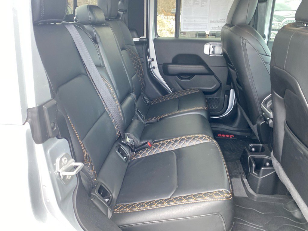 Used 2022 Jeep Gladiator Overland image 27