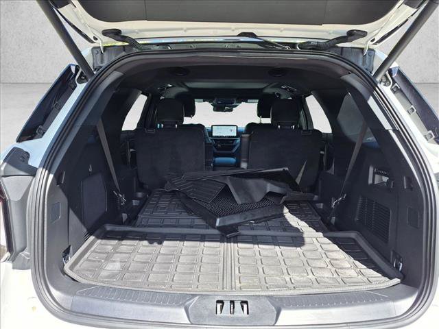 Used 2025 Ford Explorer ST AWD/4WD image 6