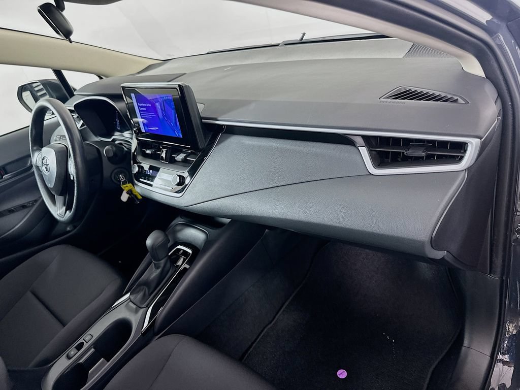 Certified 2026 Toyota Corolla LE FWD image 28