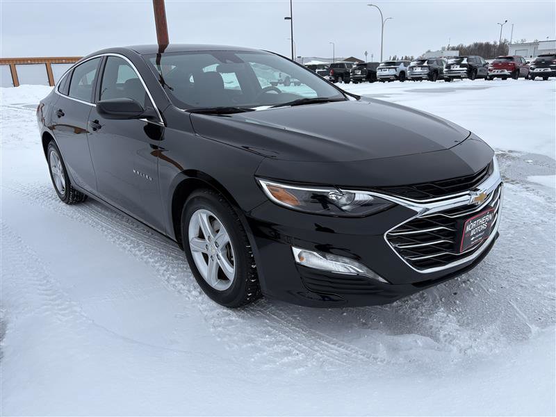Used 2024 Chevrolet Malibu LT image 1