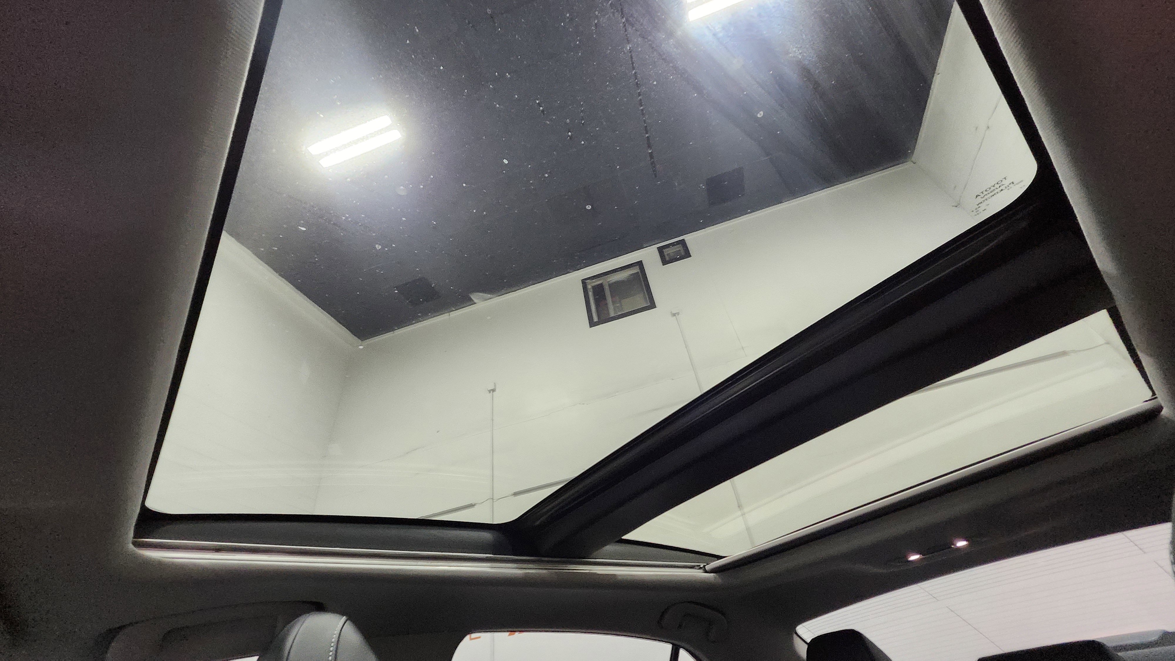 Used 2021 Toyota Camry XSE image 25