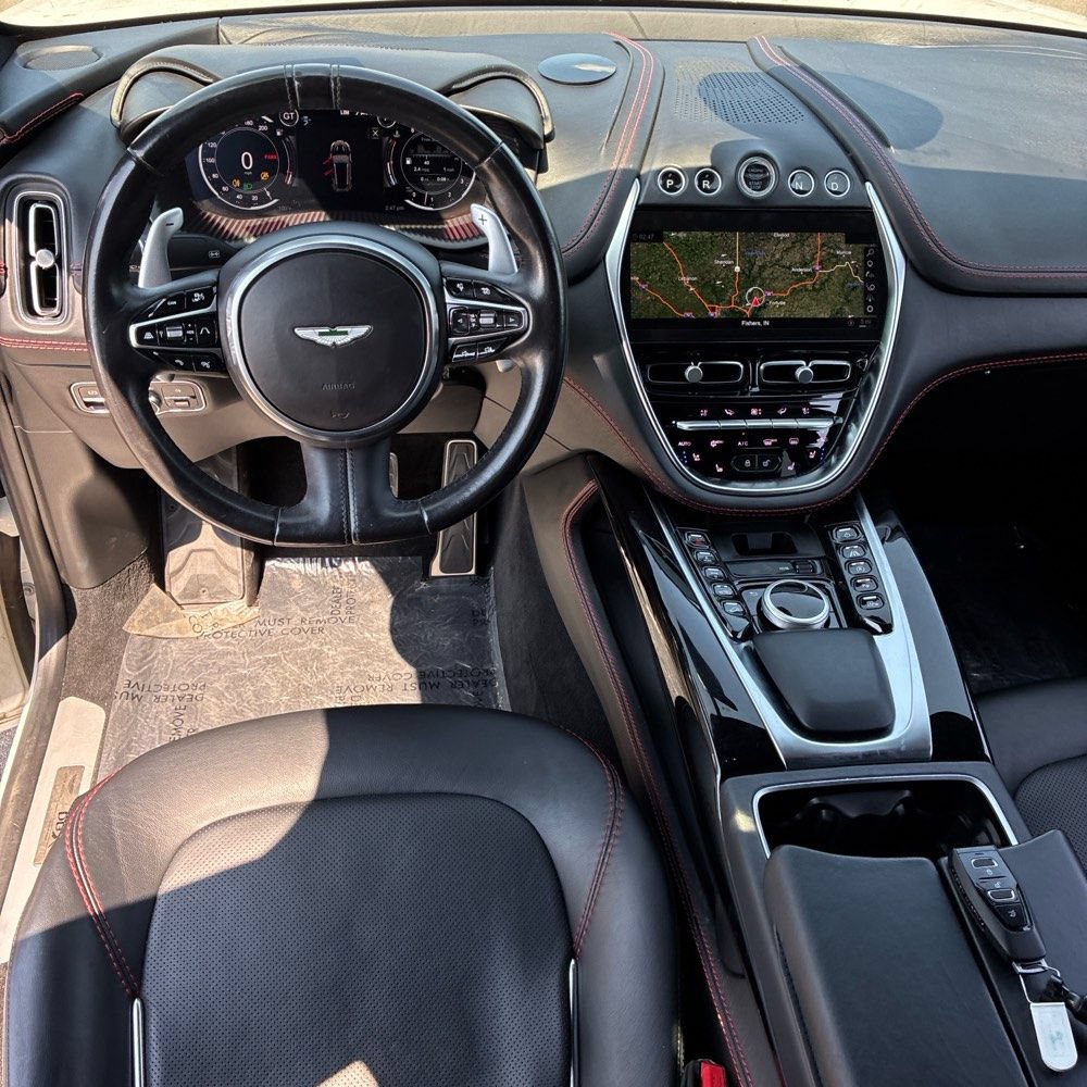 Used 2021 Aston Martin DBX AWD/4WD image 16