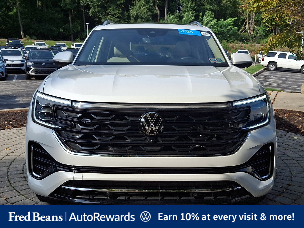 Certified 2026 Volkswagen Atlas SEL Premium R-Line AWD/4WD image 2