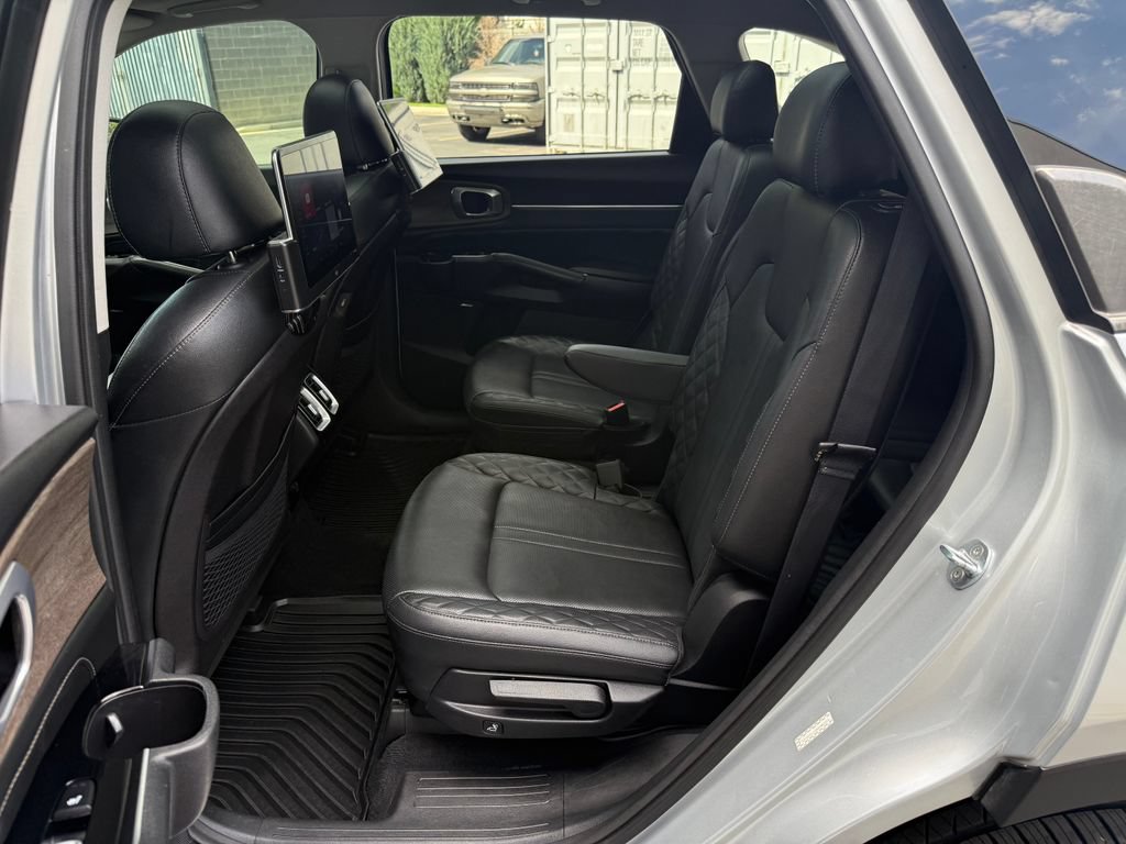 Used 2022 Kia Sorento SX Prestige AWD/4WD image 36