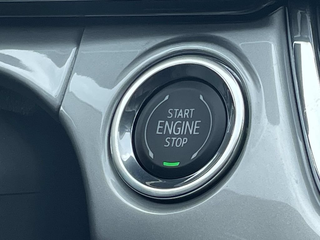 New 2026 Chevrolet Trax LT w/ Sunroof Package FWD image 22