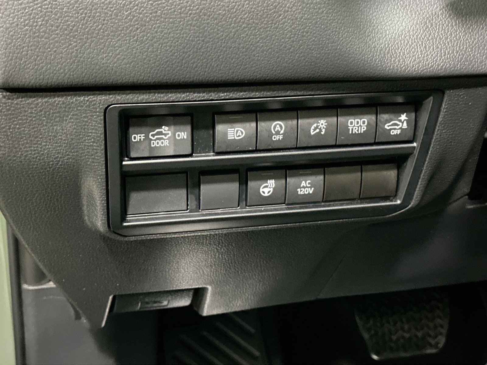 Used 2023 Toyota Tundra Limited image 17