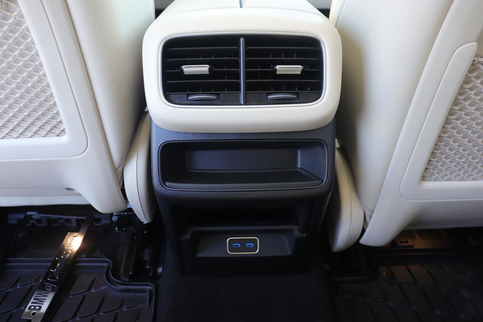 Used 2024 Mercedes-Benz GLE 450 4MATIC image 23