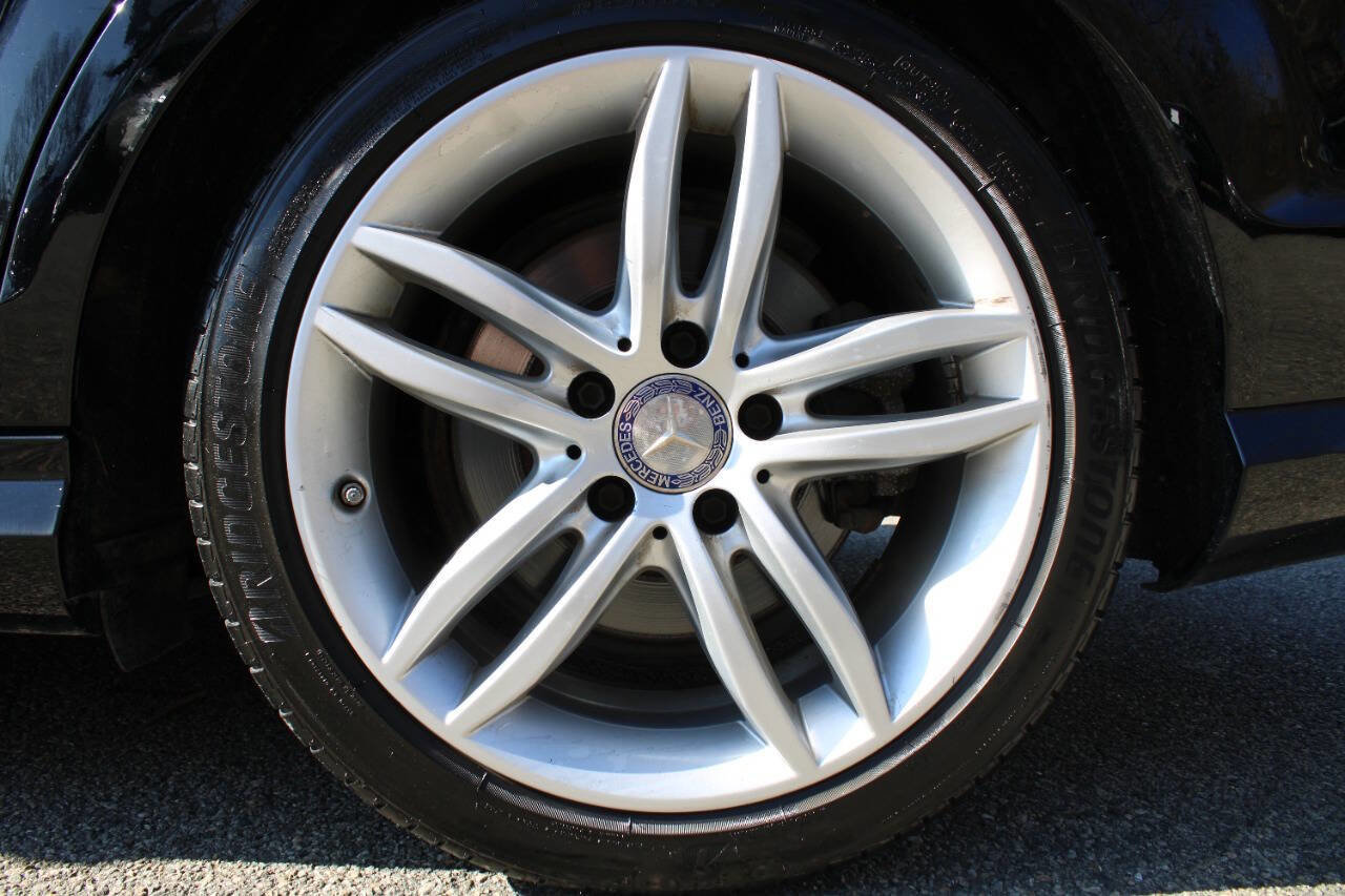 Used 2013 Mercedes-Benz C 250 Sedan image 21