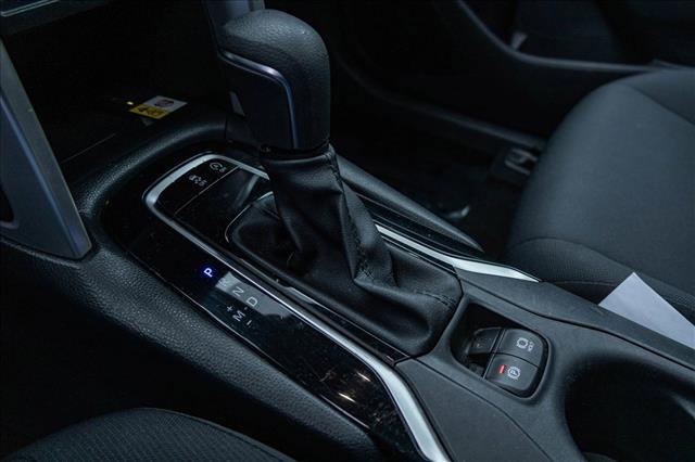 Used 2022 Toyota Corolla Cross LE w/ Moonroof Package image 19