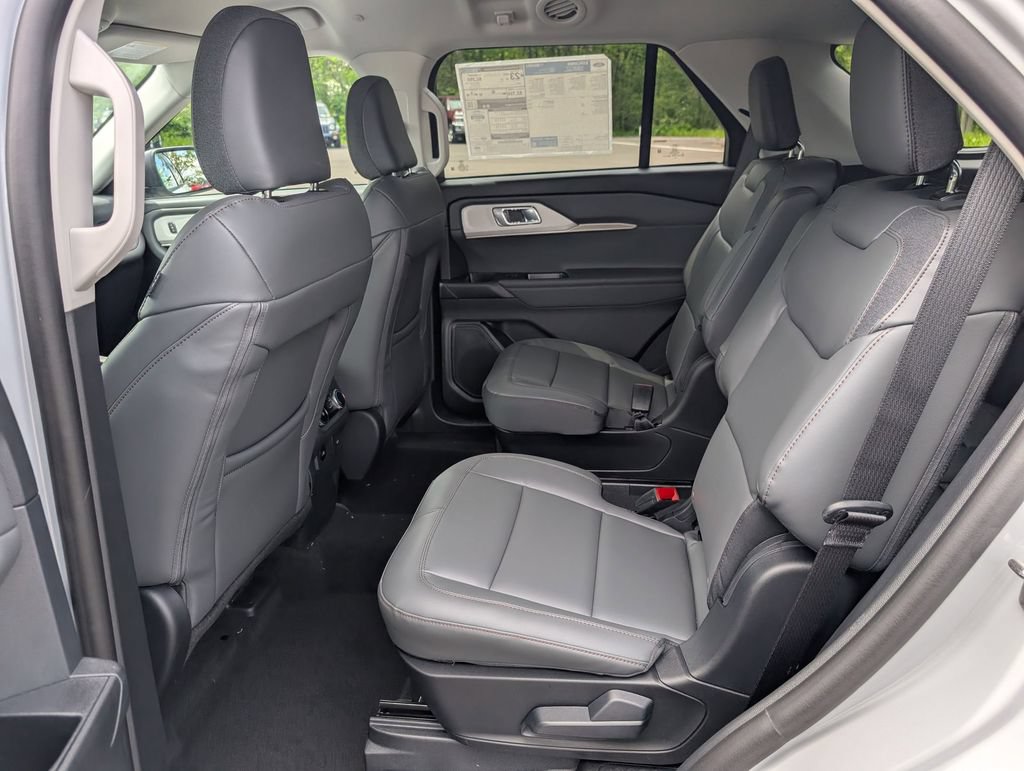 New 2026 Ford Explorer Active w/ Active Comfort Package AWD/4WD image 19