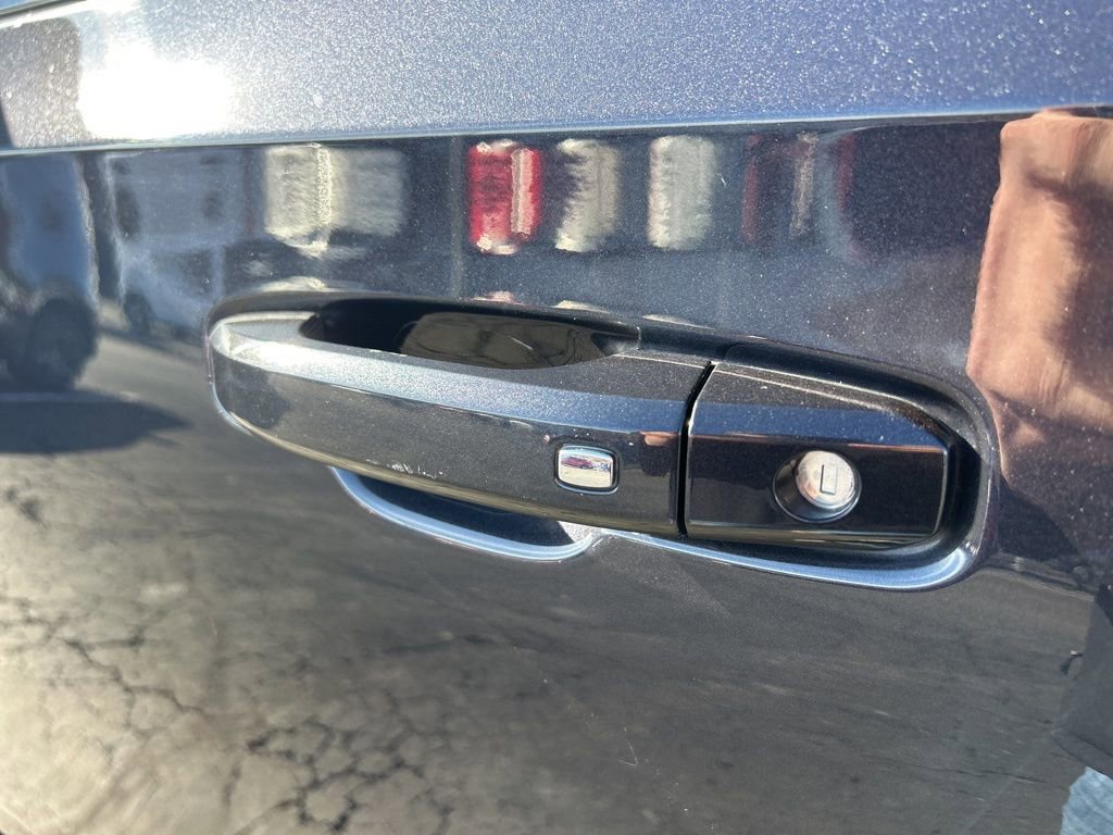 Certified 2022 Chevrolet Tahoe LT w/ Luxury Package image 15