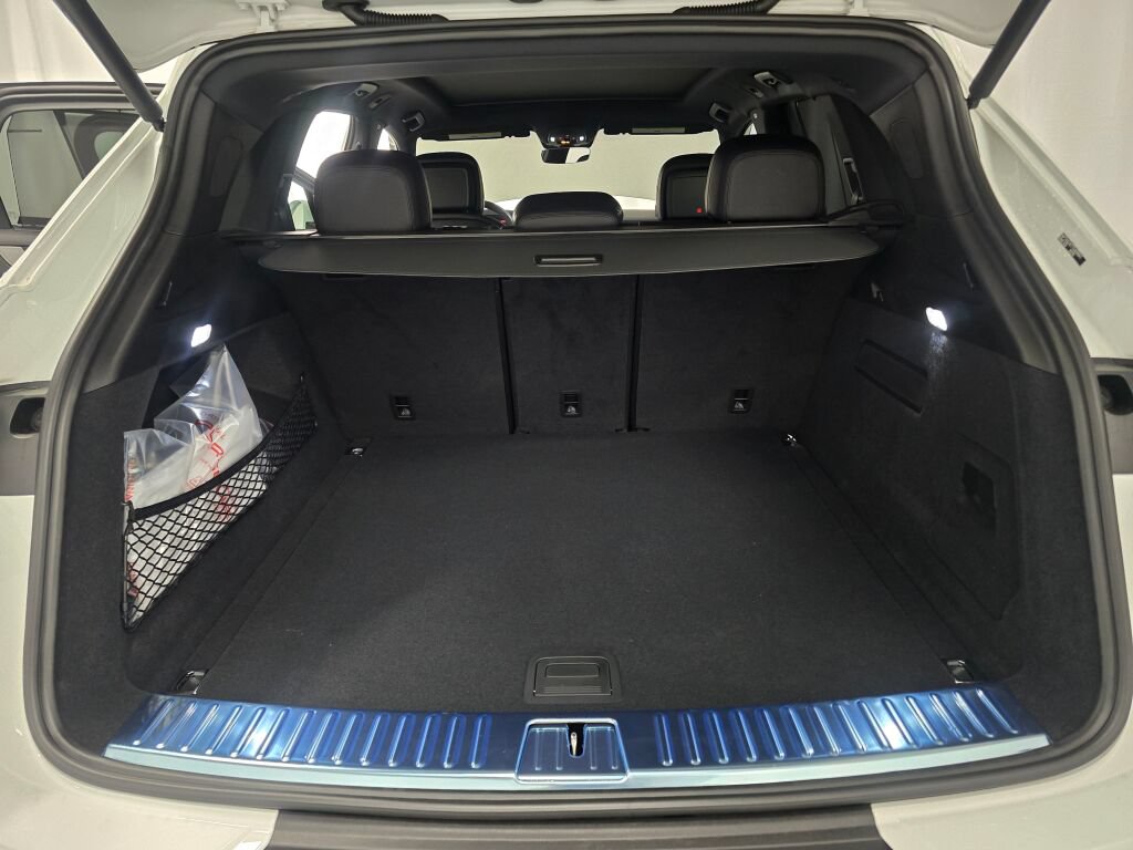 New 2026 Porsche Cayenne AWD/4WD image 12