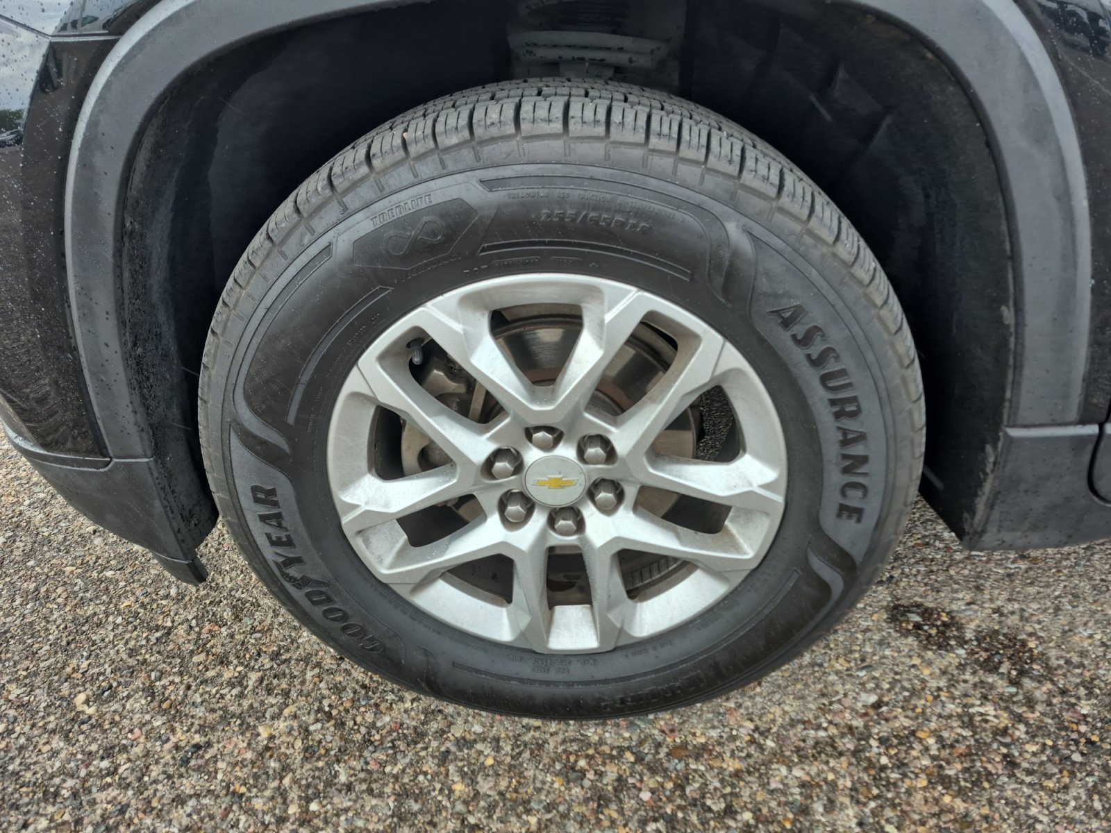 Used 2018 Chevrolet Traverse LS FWD image 25
