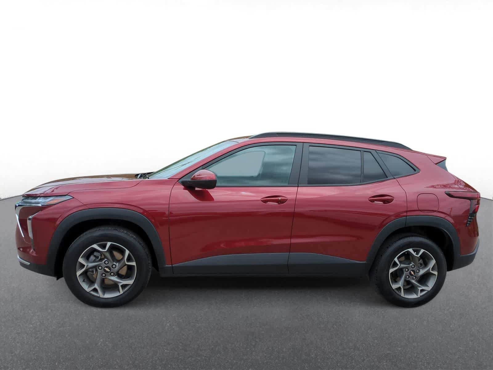 Used 2025 Chevrolet Trax LT w/ LT Convenience Package FWD image 5
