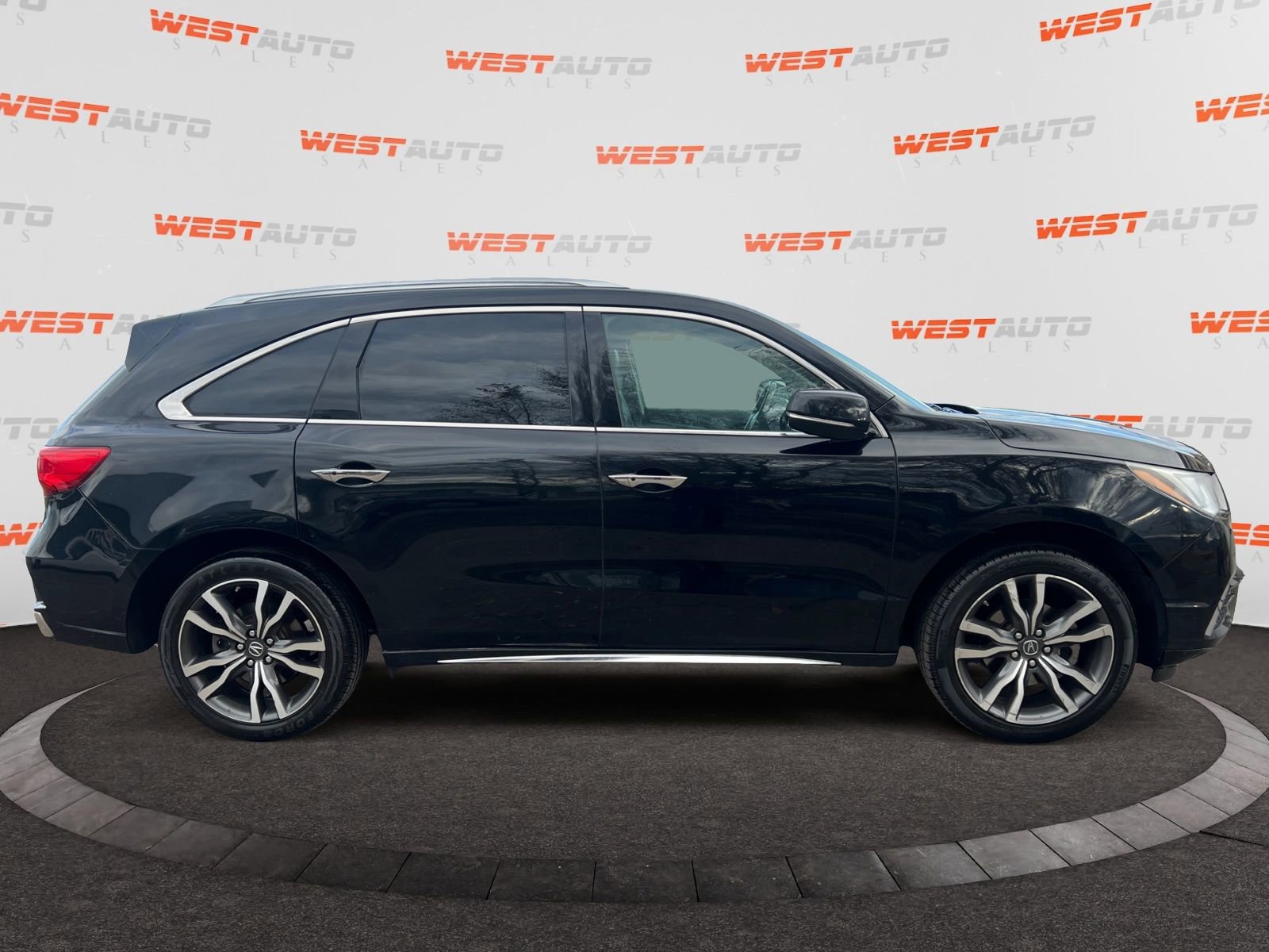 Used 2019 Acura MDX w/ Advance & Entertainment image 6