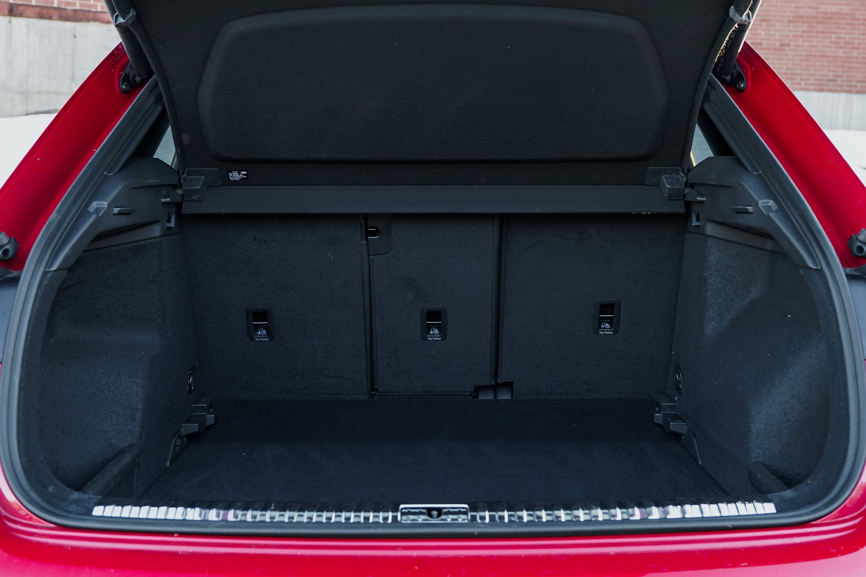 Used 2022 Audi Q3 2.0T Premium w/ Black Optic Sport Package image 24