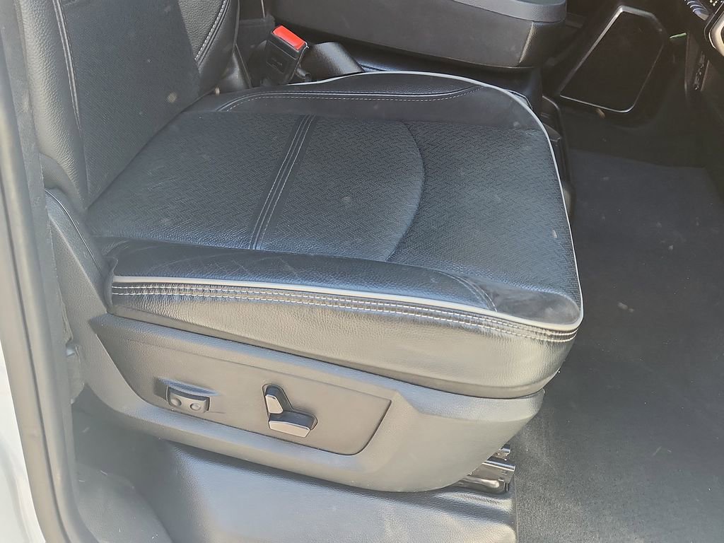 Used 2024 RAM 2500 Laramie image 13