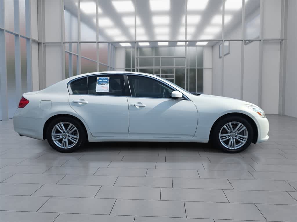 Used 2012 INFINITI G37 Journey w/ Premium Pkg RWD image 2