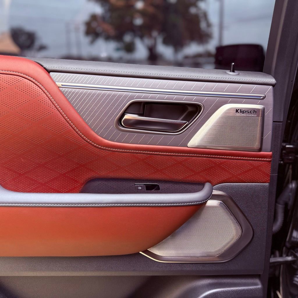 Used 2025 INFINITI QX80 Autograph image 28