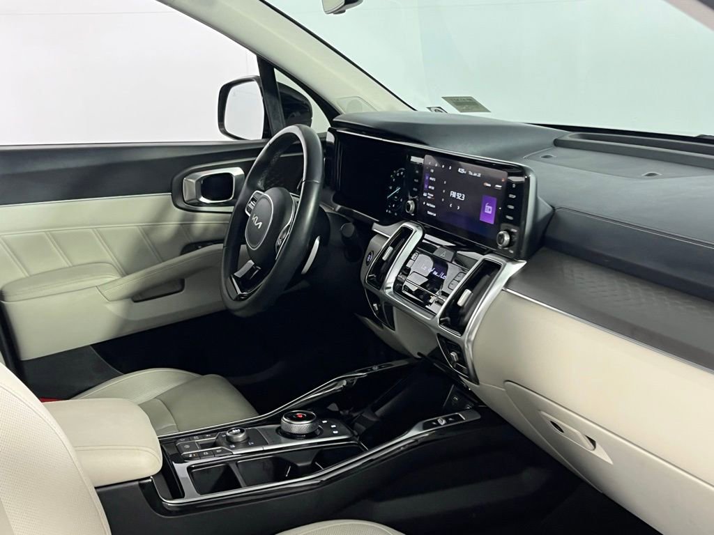 Used 2023 Kia Sorento SX Prestige image 30