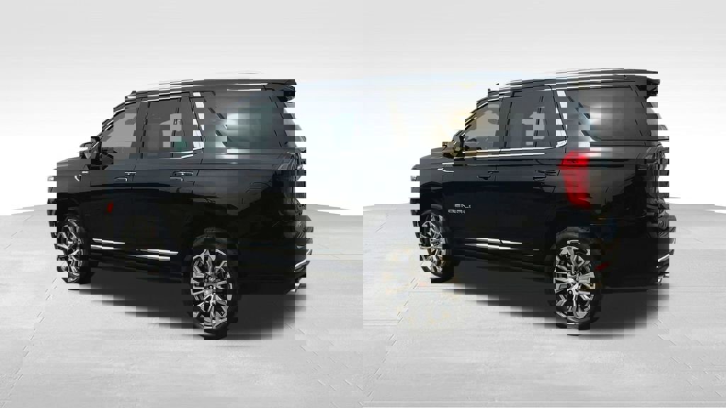 Certified 2021 GMC Yukon Denali w/ Denali Ultimate Package image 7