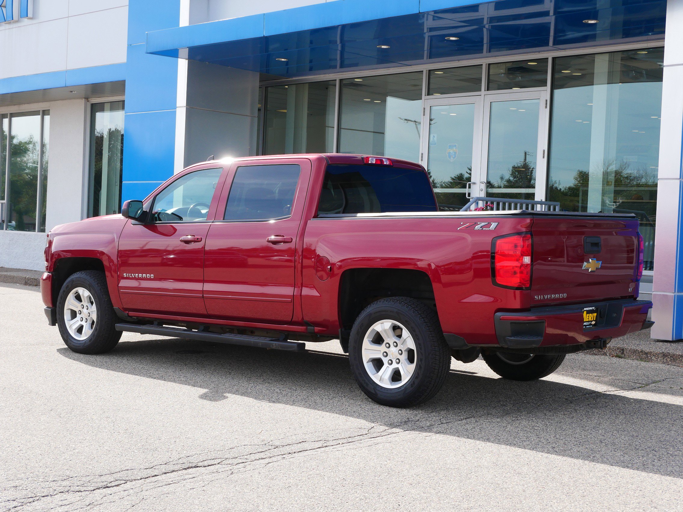 Used 2018 Chevrolet Silverado 1500 LT w/ All Star Edition image 4