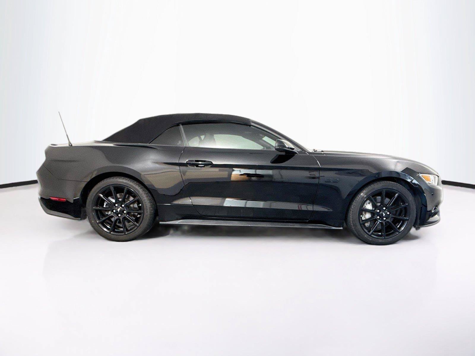 Used 2016 Ford Mustang GT Premium w/ Black Accent Package RWD image 5
