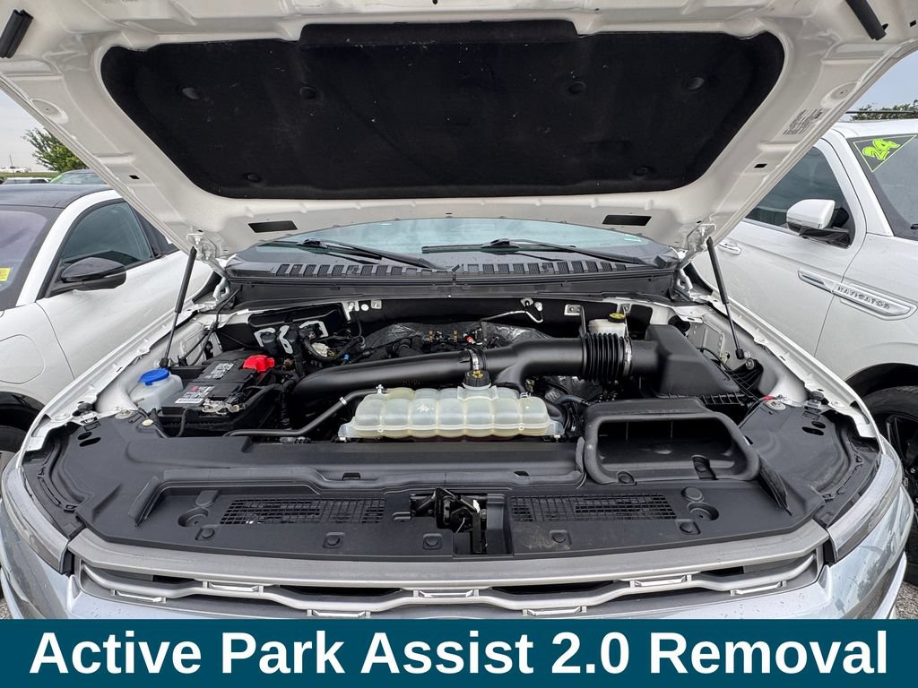 Used 2023 Ford Expedition Platinum AWD/4WD image 15