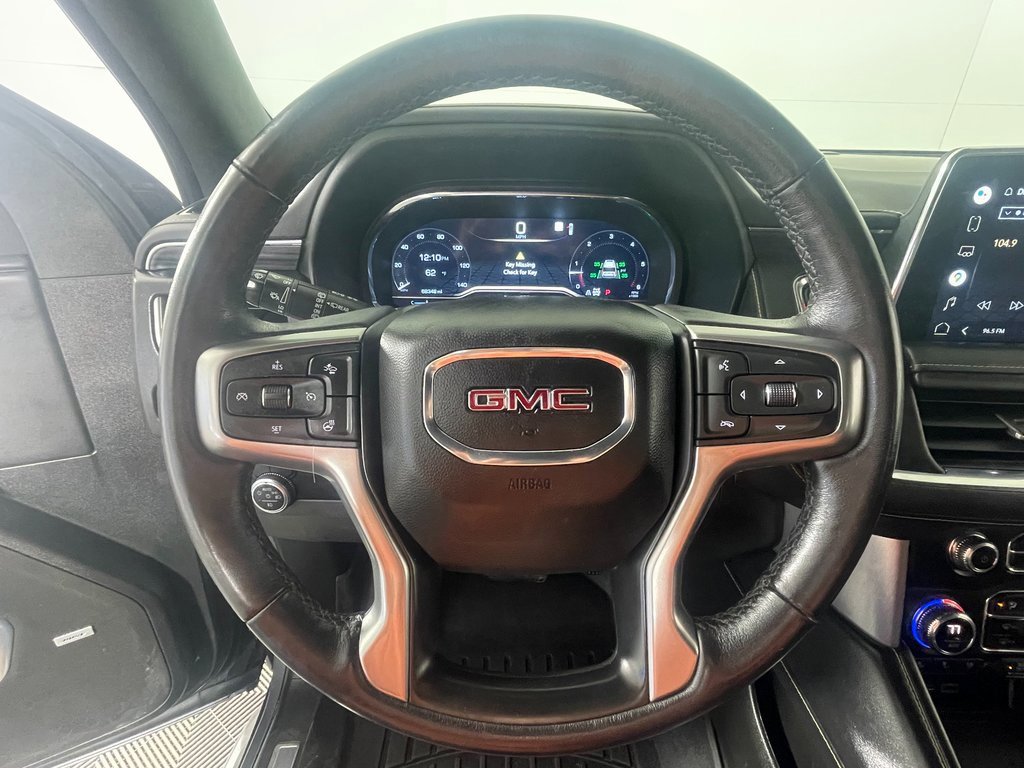 Used 2022 GMC Yukon XL SLT w/ SLT Premium Package image 16