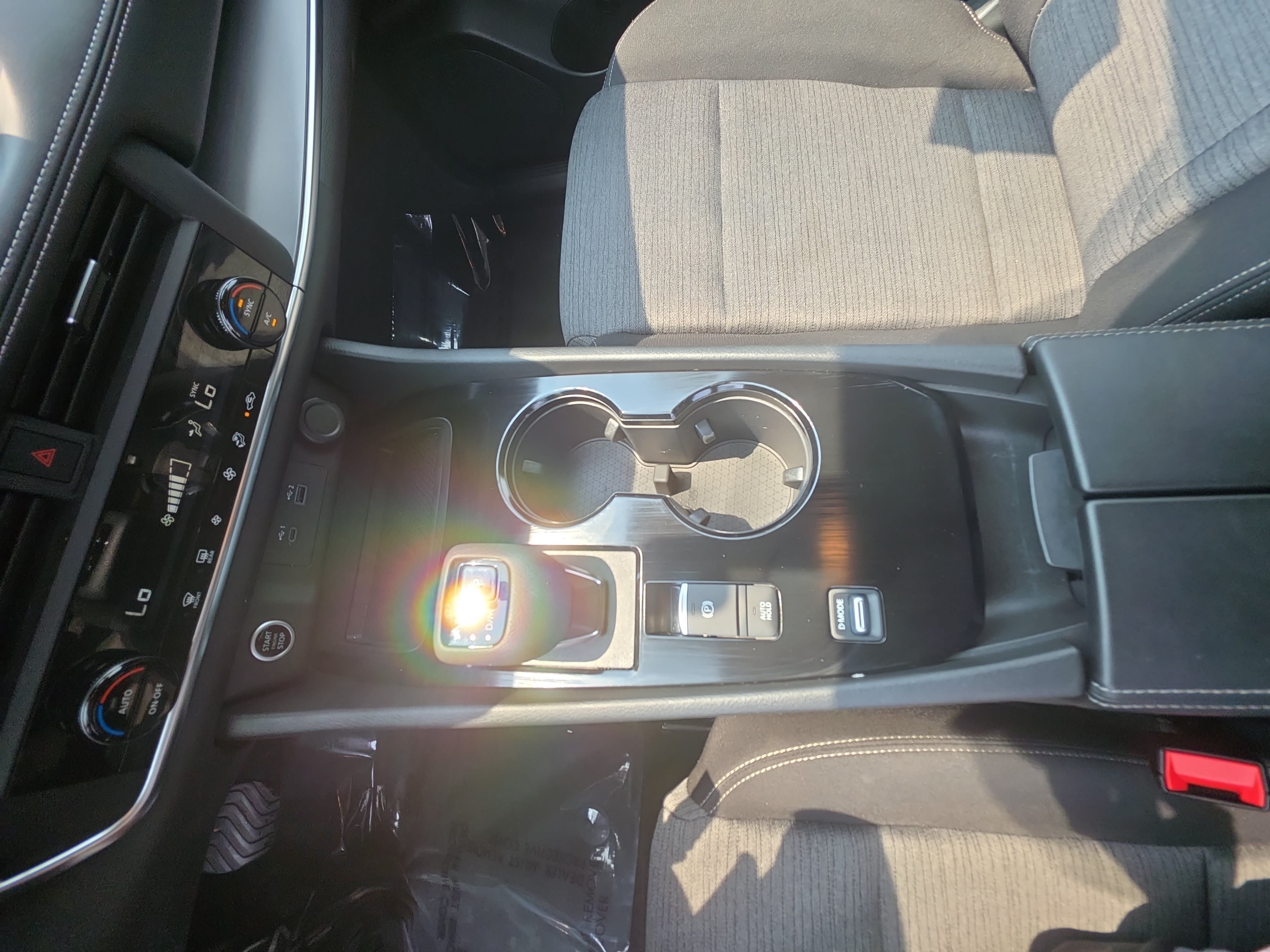 Used 2023 Nissan Rogue SV FWD image 23