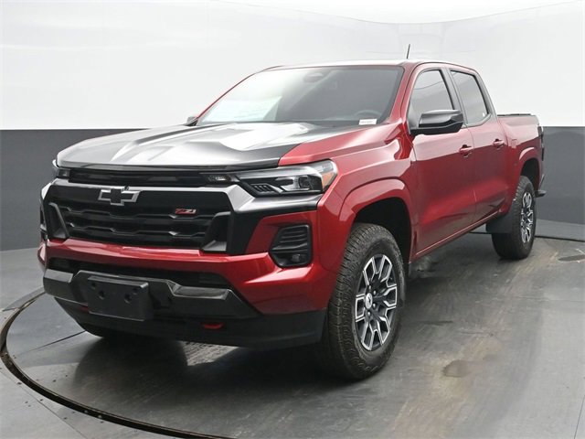 Certified 2024 Chevrolet Colorado Z71 w/ Advanced Trailering Package image 1