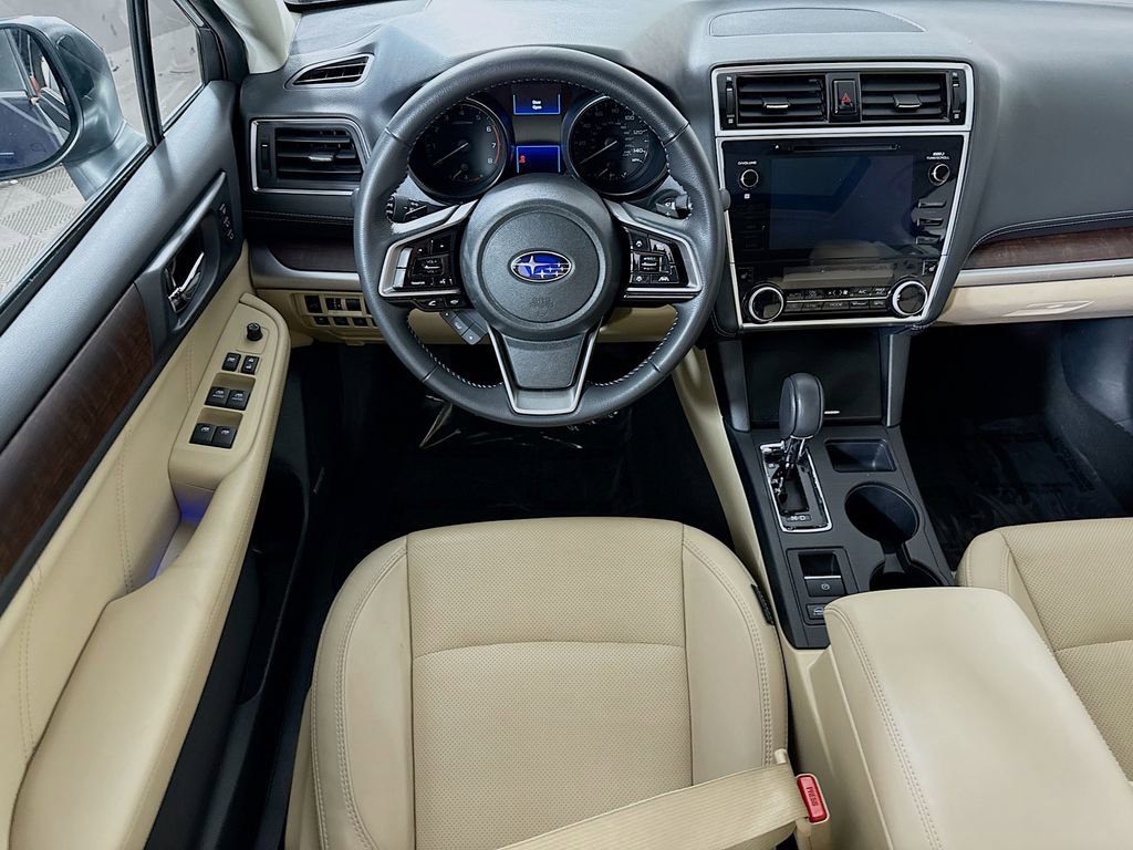 Used 2018 Subaru Outback 2.5i Limited AWD/4WD image 3