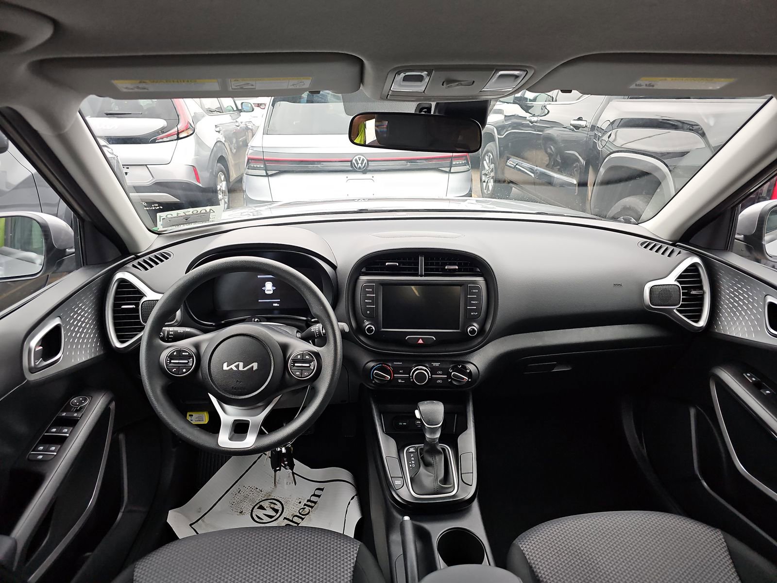 Used 2025 Kia Soul LX w/ LX Technology Package image 14