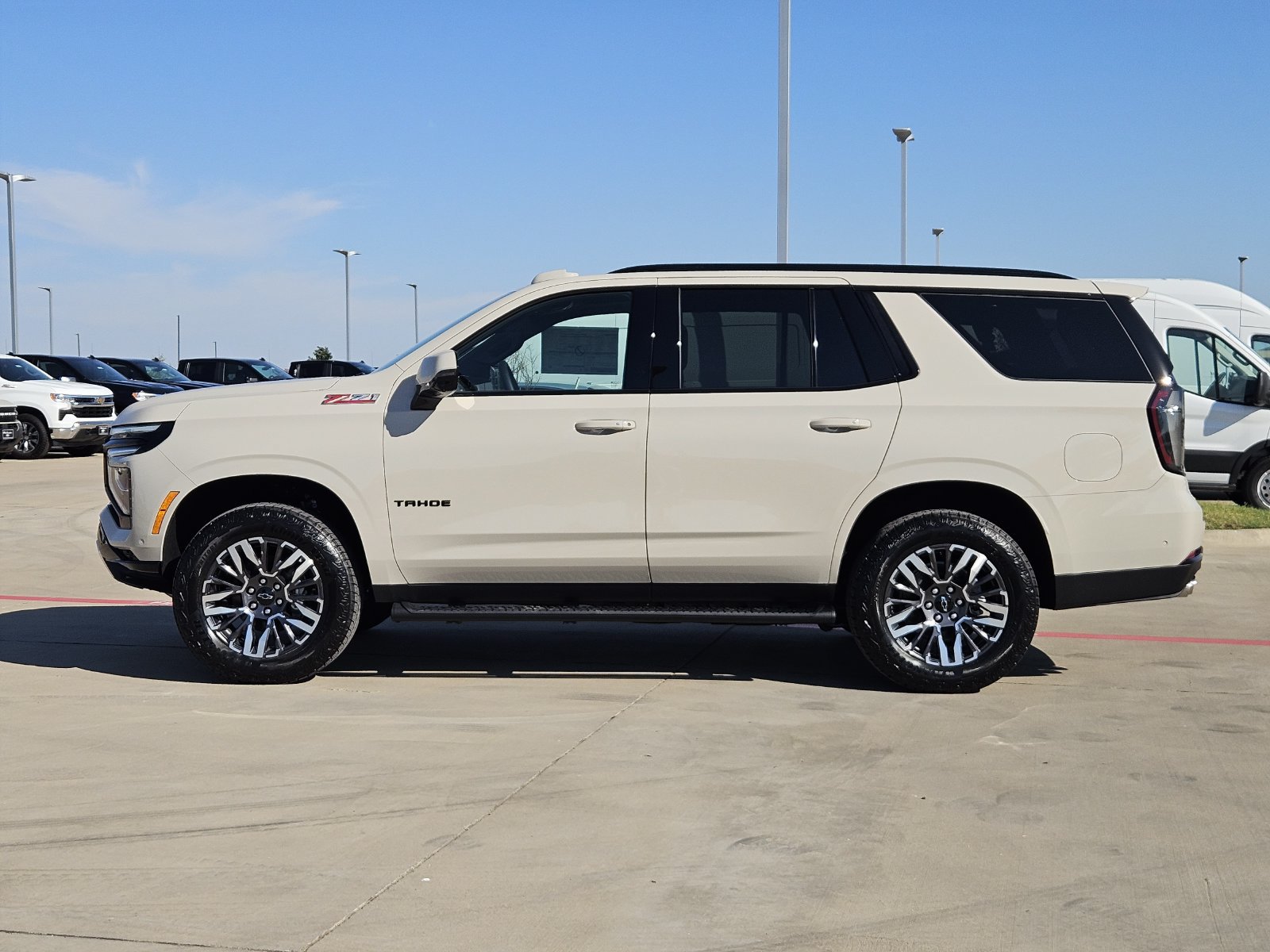 New 2027 Chevrolet Tahoe Z71 w/ Comfort Package AWD/4WD image 3