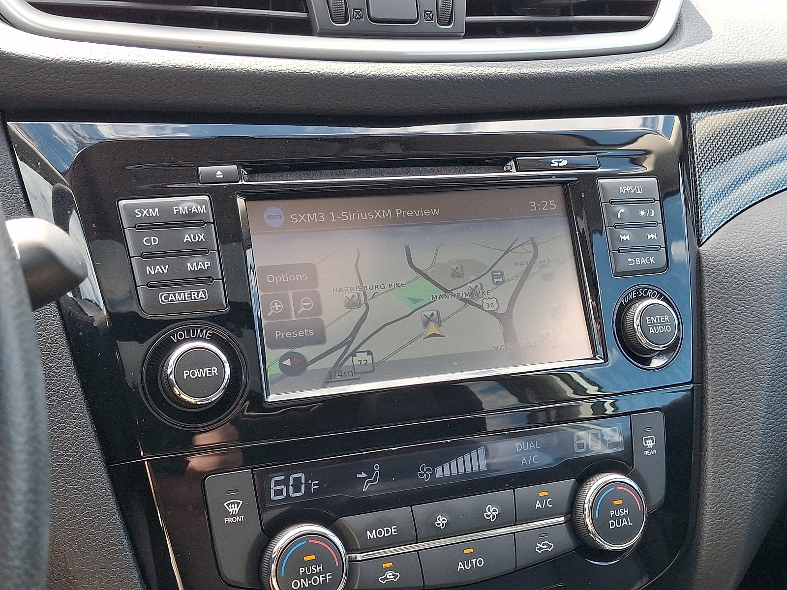 Used 2015 Nissan Rogue SL w/ SL Premium Package AWD/4WD image 26
