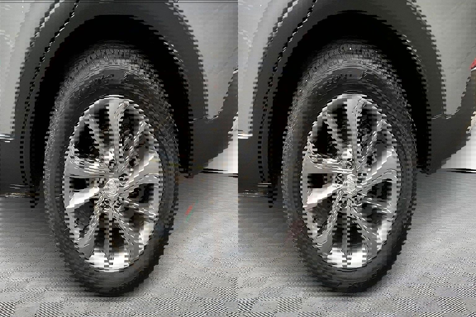 Used 2023 Buick Encore GX Essence w/ Experience Buick Package image 35