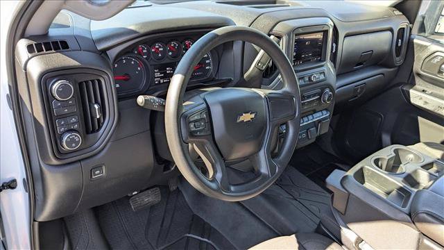 Used 2025 Chevrolet Silverado 2500 Custom w/ Custom Value Package AWD/4WD image 10