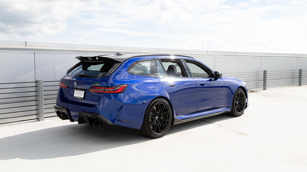 Used 2026 BMW M5 Touring AWD/4WD image 16