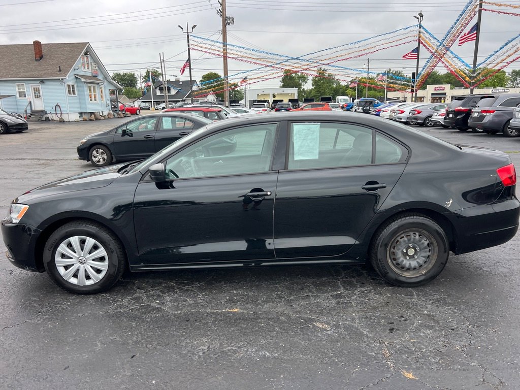 Used 2011 Volkswagen Jetta Sedan image 4
