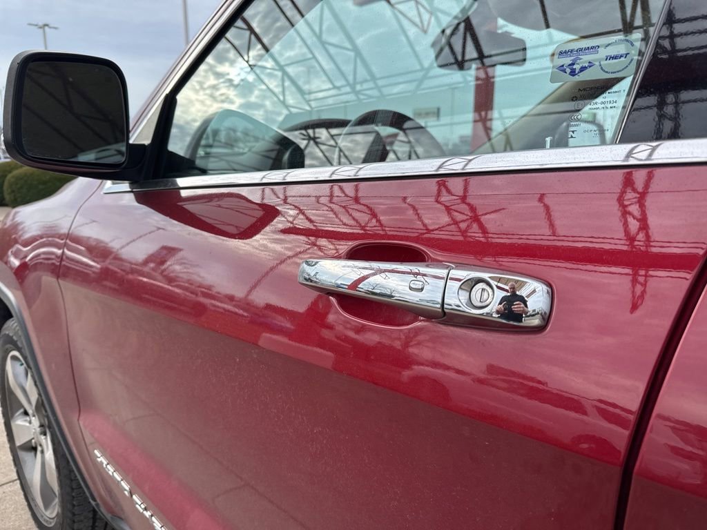 Used 2014 Jeep Grand Cherokee Limited image 10