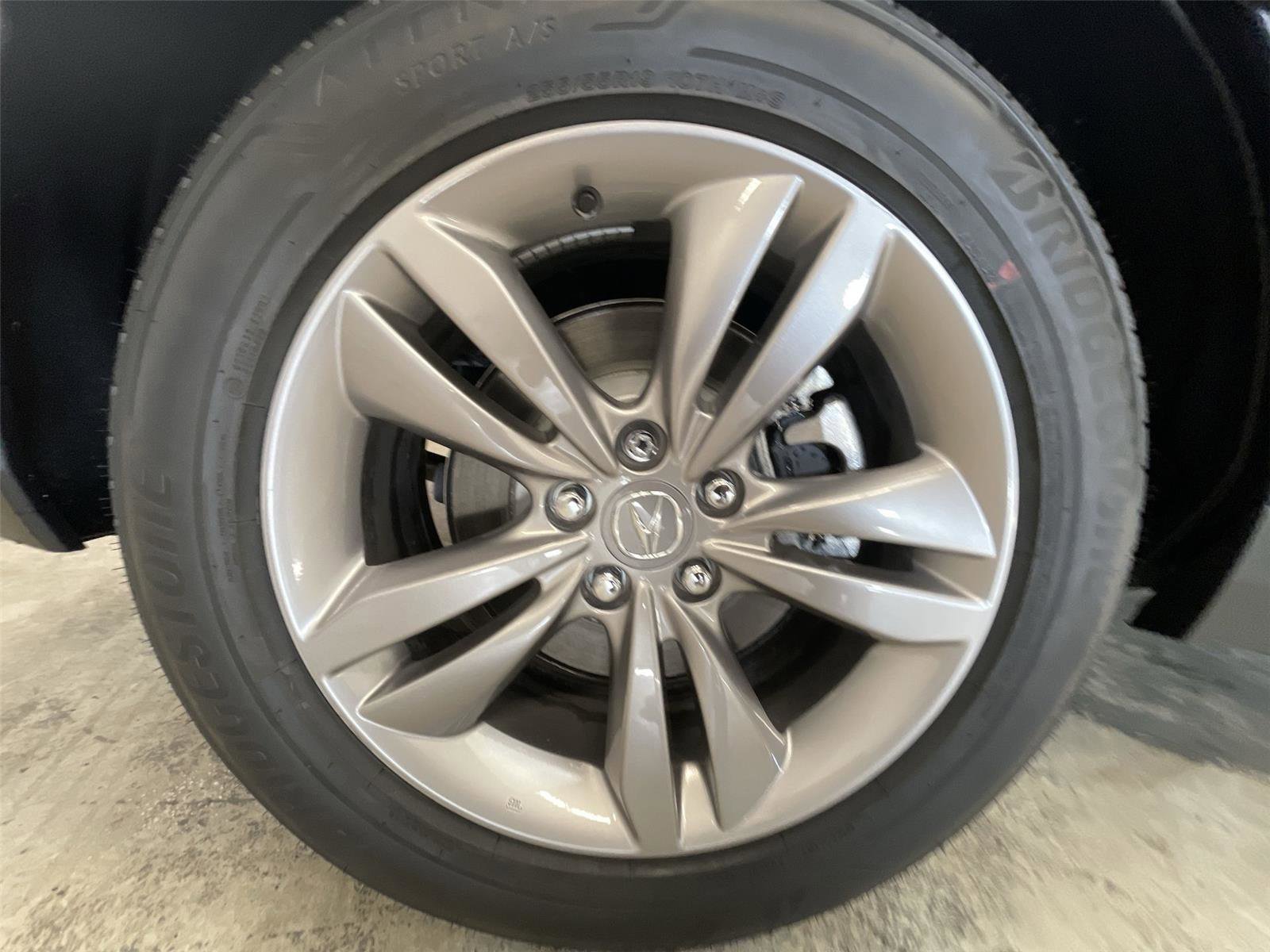 New 2026 Acura MDX SH-AWD image 26