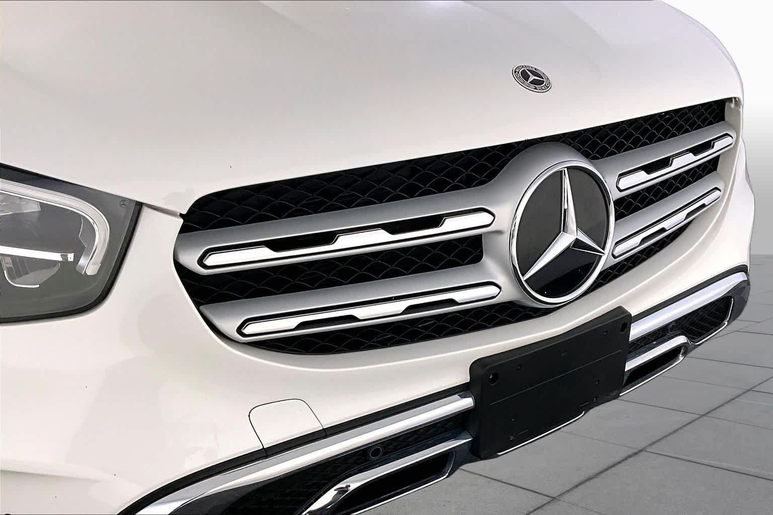 Used 2022 Mercedes-Benz GLC 300 4MATIC image 32