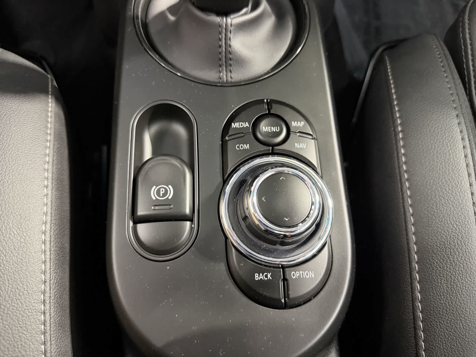 Used 2024 MINI Cooper SE FWD image 22