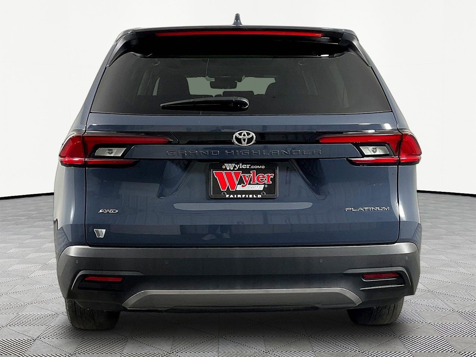 Used 2026 Toyota Grand Highlander AWD image 5