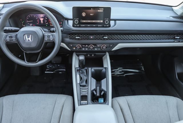 Used 2023 Honda Accord EX image 14