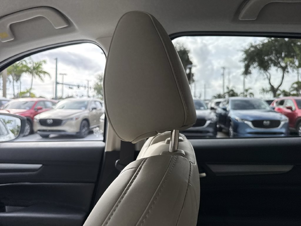 Used 2018 MAZDA CX-5 Touring FWD image 16
