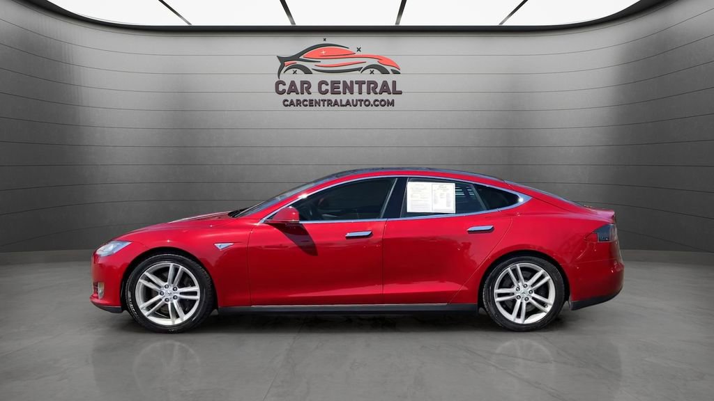 Used 2015 Tesla Model S 85D image 2