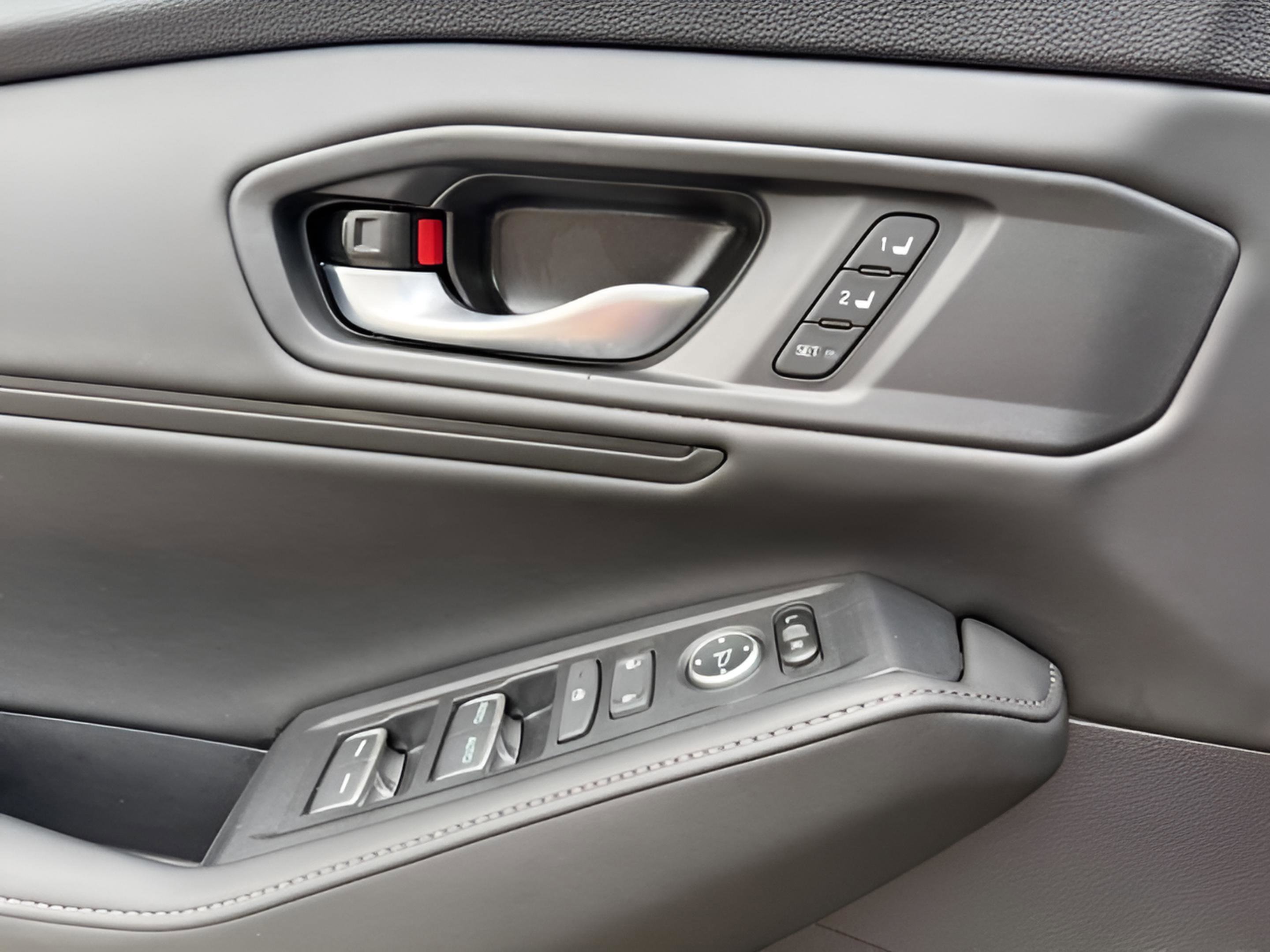 Used 2025 Honda Accord Sport image 20