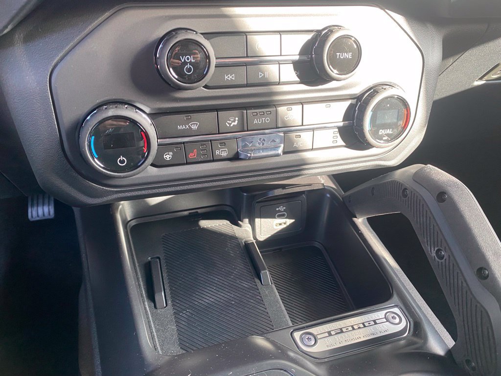 New 2026 Ford Bronco Outer Banks w/ Sasquatch Package AWD/4WD image 25