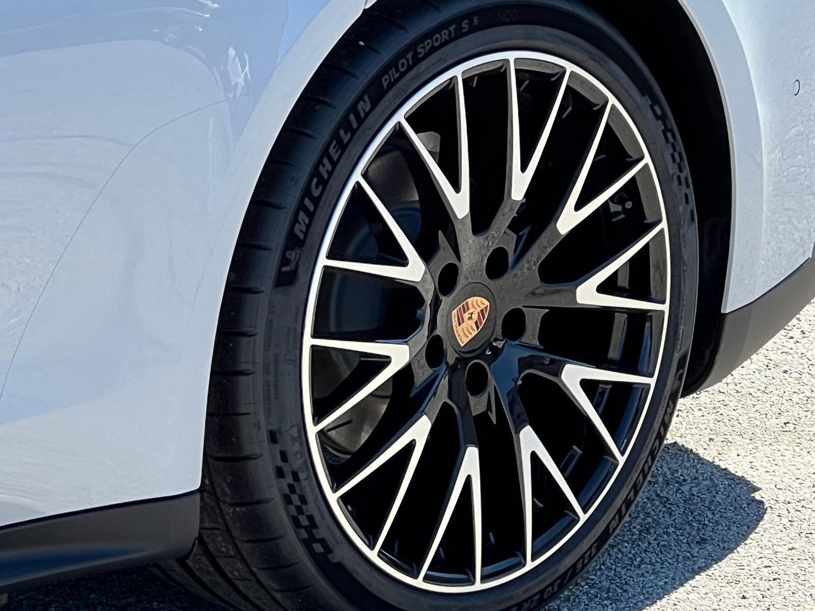 New 2026 Porsche Panamera 4 image 12